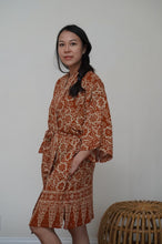 Load image into Gallery viewer, Handmade Batik Robe/ Kimono - Cotton Paris- Sunflowers