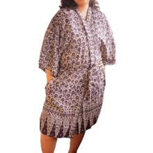 Load image into Gallery viewer, Handmade Batik Robe/ Kimono - Cotton Paris - Peacock