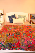 Load image into Gallery viewer, Handmade Reversible Batik Quilt Blanket / Throw - TR0028