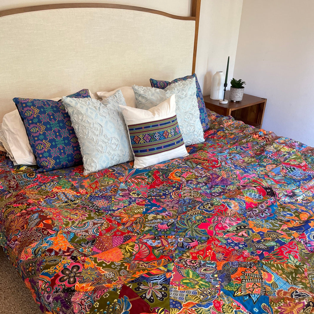 Handmade Reversible Batik Quilt Blanket / Throw - TR0045 - Queen and King Bed Size 87