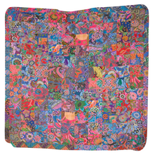 Load image into Gallery viewer, Handmade Reversible Batik Quilt Blanket / Throw - TR0008