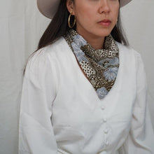 Load image into Gallery viewer, Batik Bandana - Sekar Jagad Grey