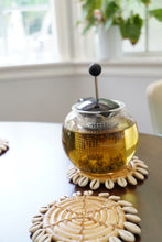 Load image into Gallery viewer, Coaster Rattan &amp; Seashells - Set of Two