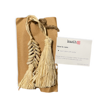 Load image into Gallery viewer, Small Size Seashell Tassel, Beach Home Decor, Boho Shell Tassel Hanging Chain