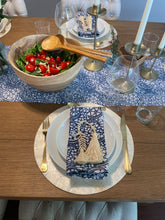 Load image into Gallery viewer, Placemats Pressed Seashells - Set of Two