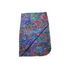 Load image into Gallery viewer, Handmade Reversible Batik Quilt Blanket / Throw - TR0052